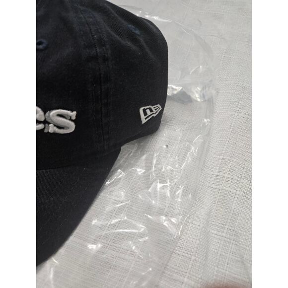 New Era Womens Curved Brim Adjustable Yankees Hat Navy - Picture 3 of 8